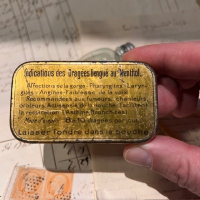 Metal box of breath mints with cocaine - 1920's - Dragees BENGUE