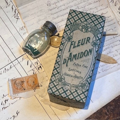 Starch Flower - Antique cardboard pharmacy box - 1910/1920