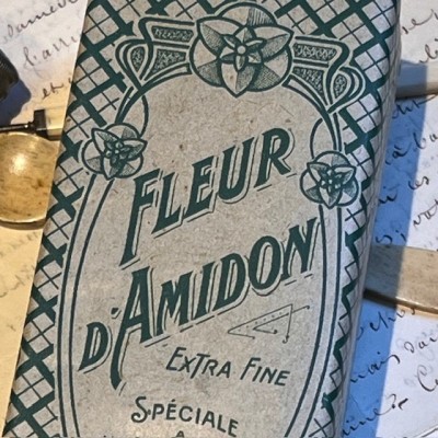 Fleur d'Amidon - Ancienne boîte de Pharmacie en carton - Belle Epoque