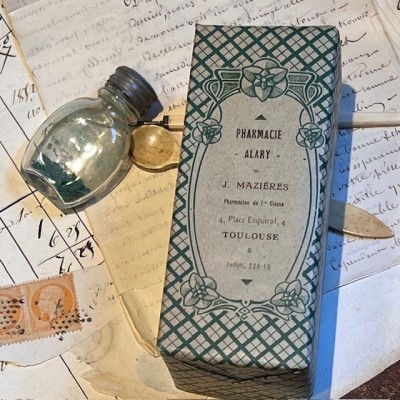 Fleur d'Amidon - Ancienne boîte de Pharmacie en carton - Belle Epoque