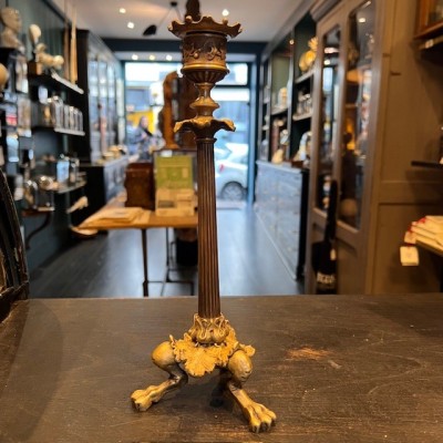 Tripod candlestick with lion paws - XIXth century candleholder