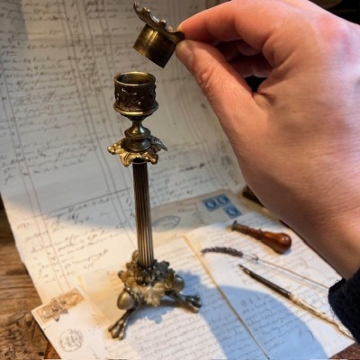 Tripod candlestick with lion paws - XIXth century candleholder