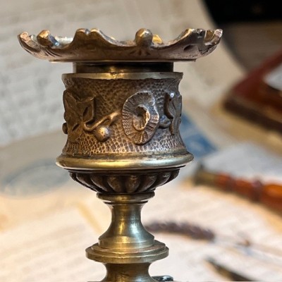 Bougeoir tripode à pattes de Lion -  Laiton et bronze - XIXème siècle