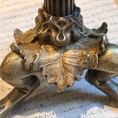 Tripod candlestick with lion paws - XIXth century candleholder