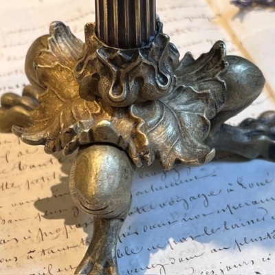 Bougeoir tripode à pattes de Lion -  Laiton et bronze - XIXème siècle