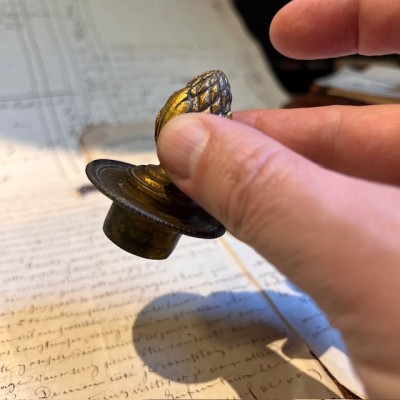 Mouchette à Pomme de pin - Bronze - Eteignoir à bougie - XIXème