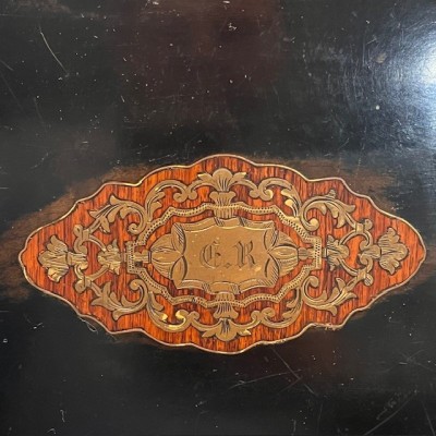 Coffret Napoléon III en bois laqué noir et marqueterie - XIXème siècle
