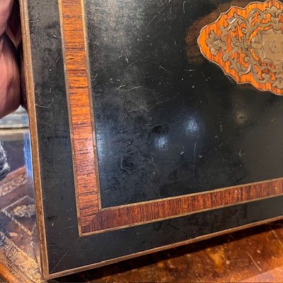 Coffret Napoléon III en bois laqué noir et marqueterie - XIXème siècle