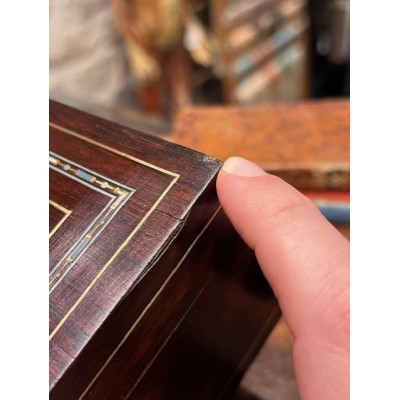 Boîte de salon Napoléon III en bois de rose et marqueterie - Dominos