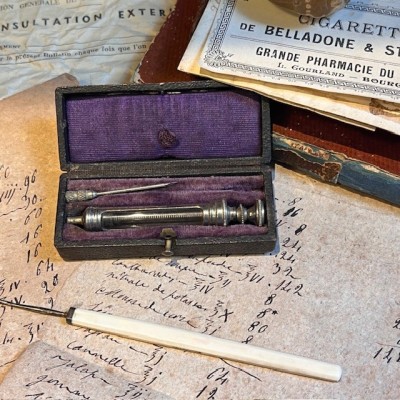 Antique hypodermic syringe of PRAVAZ - End of the 19th