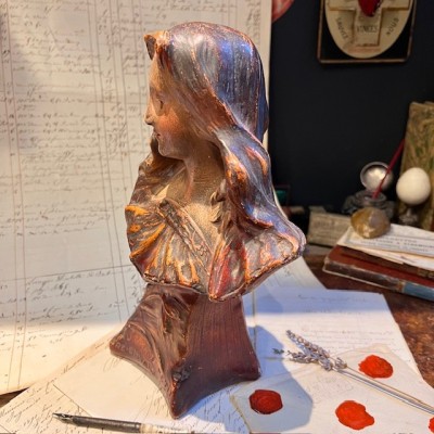 Buste publicitaire en plâtre - Au Gagne Petit - Art nouveau vers 1900