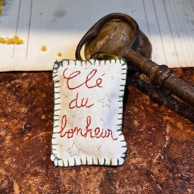 Happiness Key by  "Marius à Paris" - Lavender