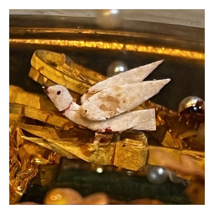 Paper quilling reliquary - Napoleon III oval frame - 19th century