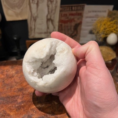 Agate geode sphere - Madagascar - Natural colours