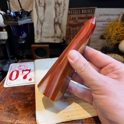 Sardonyx Agate Obelisk - Banded agate