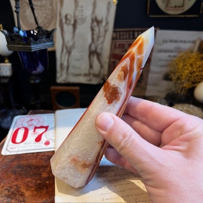 Obélisque d'Agate Sardonyx - Agate rubanée