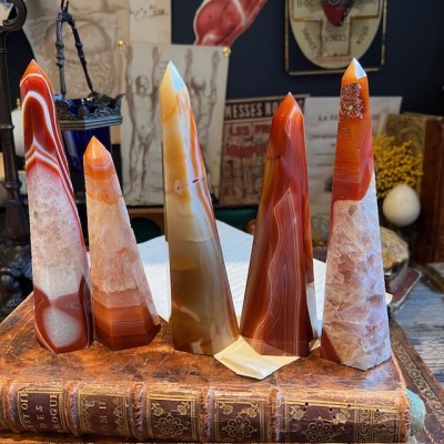 Sardonyx Agate Obelisk - Banded agate