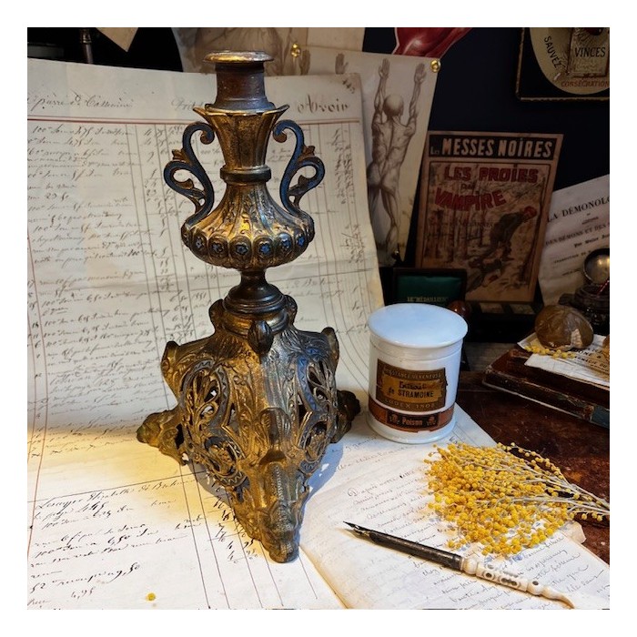 Bougeoir Flambeau Tripode - Style Troubadour - Napoléon III en laiton