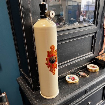 Antique ‘Stop-Fire’ fire extinguisher in enamelled steel - Circa 1925 - Art Deco - Georges Beaumont