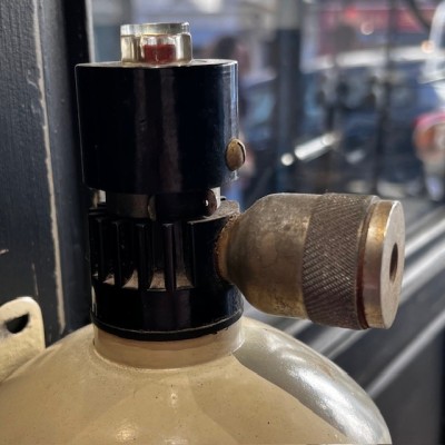 Antique ‘Stop-Fire’ fire extinguisher in enamelled steel - Circa 1925 - Art Deco - Georges Beaumont