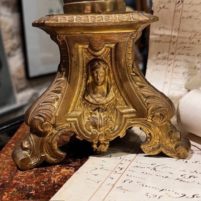 Large Neo-Renaissance chased brass altar candleholder - 19th century