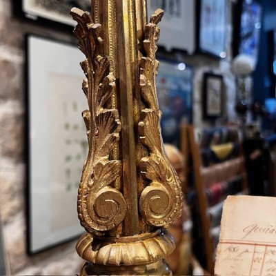 Large Neo-Renaissance chased brass altar candleholder - 19th century