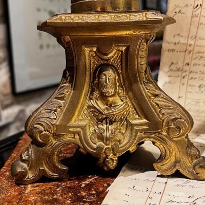 Large Neo-Renaissance chased brass altar candleholder - 19th century