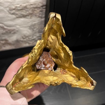 Large Neo-Renaissance chased brass altar candleholder - 19th century