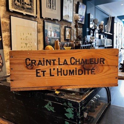 Caisse publicitaire ancienne en bois - Lait concentré infantile Nestlé