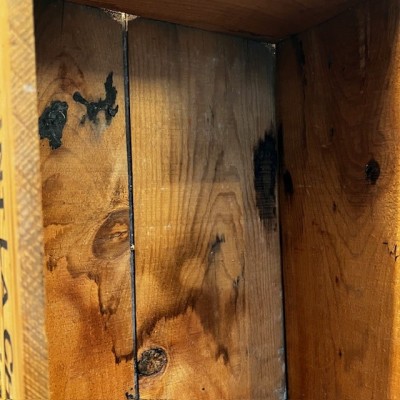 Caisse publicitaire ancienne en bois - Lait concentré infantile Nestlé