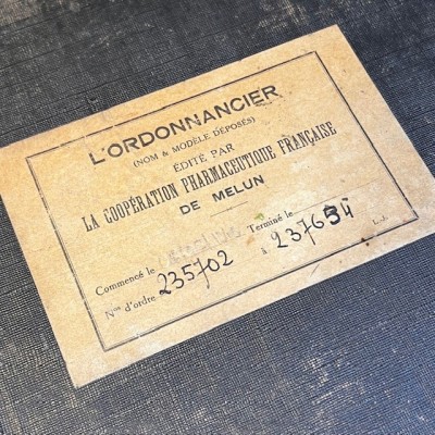 Ordonnancier Pharmacie Sacquépée Paris - Libération - 1945 à 1946