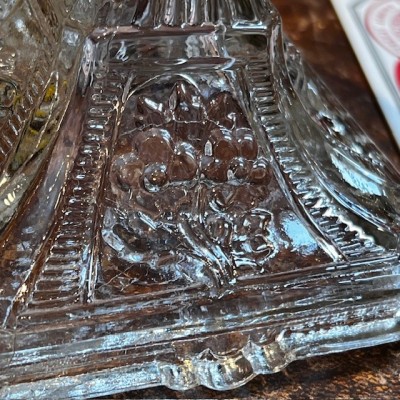 Antique glass oil lamp in pressed molded glass - Provence - 19th