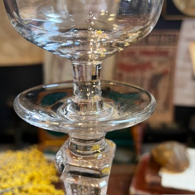 Lampe provençale - Lampe à Huile Ancienne en verre moulé-pressé - 1880