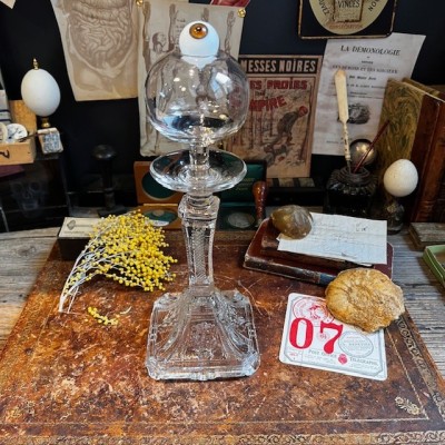 Antique glass oil lamp in pressed molded glass - Provence - 19th