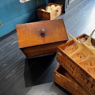 Antique wooden pharmacy drawer with compartments - 4 compartments