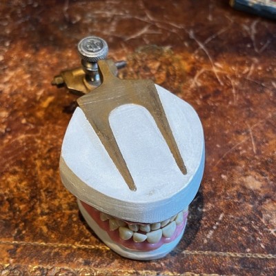 Articulateur Dentaire en bronze - 1920 - Instrument de Dentisterie