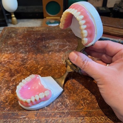 Articulateur Dentaire en bronze - 1920 - Instrument de Dentisterie