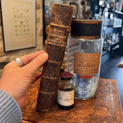 Traité Universel des Drogues Simples - By Lemery -Antique book of 1727