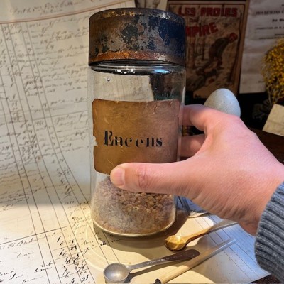 Encens - Flacon ancien de pharmacie-Apothicaire