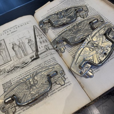 Chromed metal coffin handle - Art Deco Winged hourglass