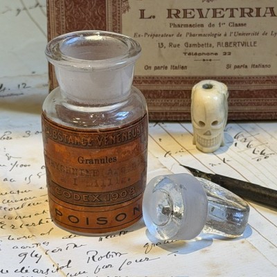 Strychnine - Arsenic - CODEX 1908 - POISON - Antique pharmacy bottle