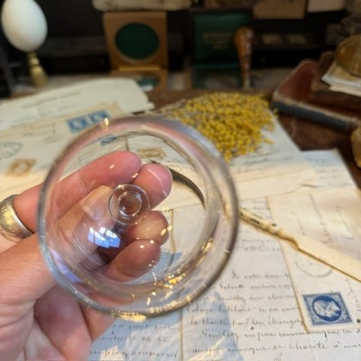 Petite cloche ancienne en verre - Ventouse médicale