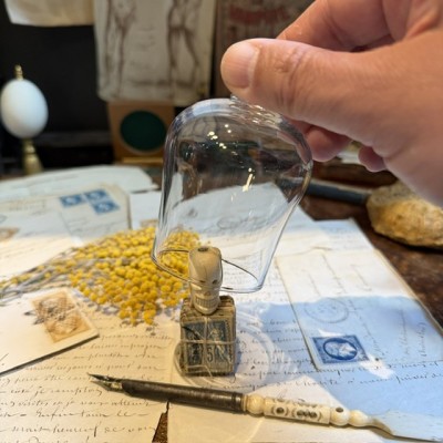 Petite cloche ancienne en verre - Ventouse médicale