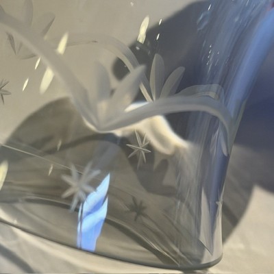 Petite cloche ancienne en verre gravé