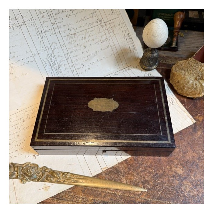 Napoleon III compartmentalised box in rosewood veneer