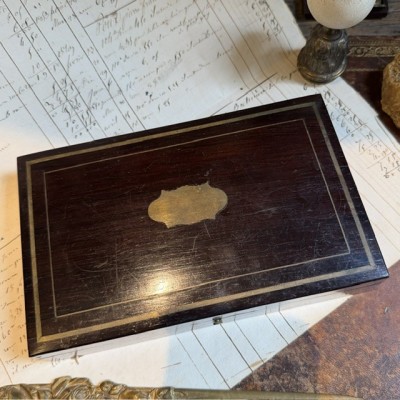 Napoleon III compartmentalised box in rosewood veneer