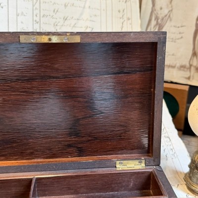 Napoleon III compartmentalised box in rosewood veneer