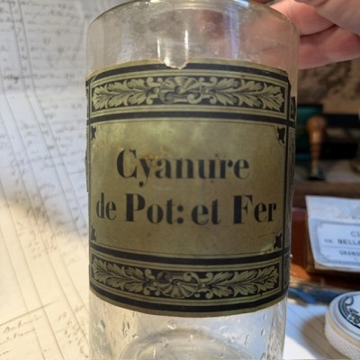 Potassium cyanide and iron - 19th century pharmacy bottle - Apothecary