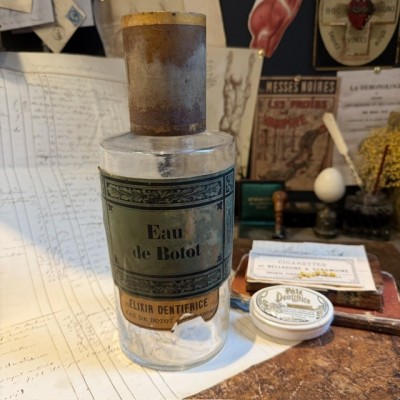 Eau de Botot - Tooth-cleansing Elixir - 19th century pharmacy bottle