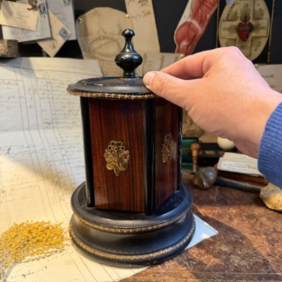 Mechanical cigar dispenser - Cylindrical cigar box - Napoleon III period